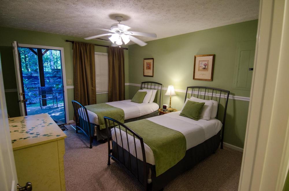 Asheville Cabins Of Willow Winds Экстерьер фото