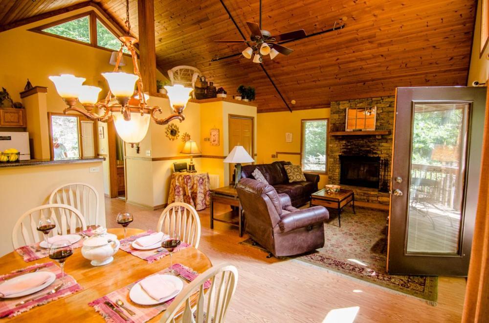Asheville Cabins Of Willow Winds Экстерьер фото