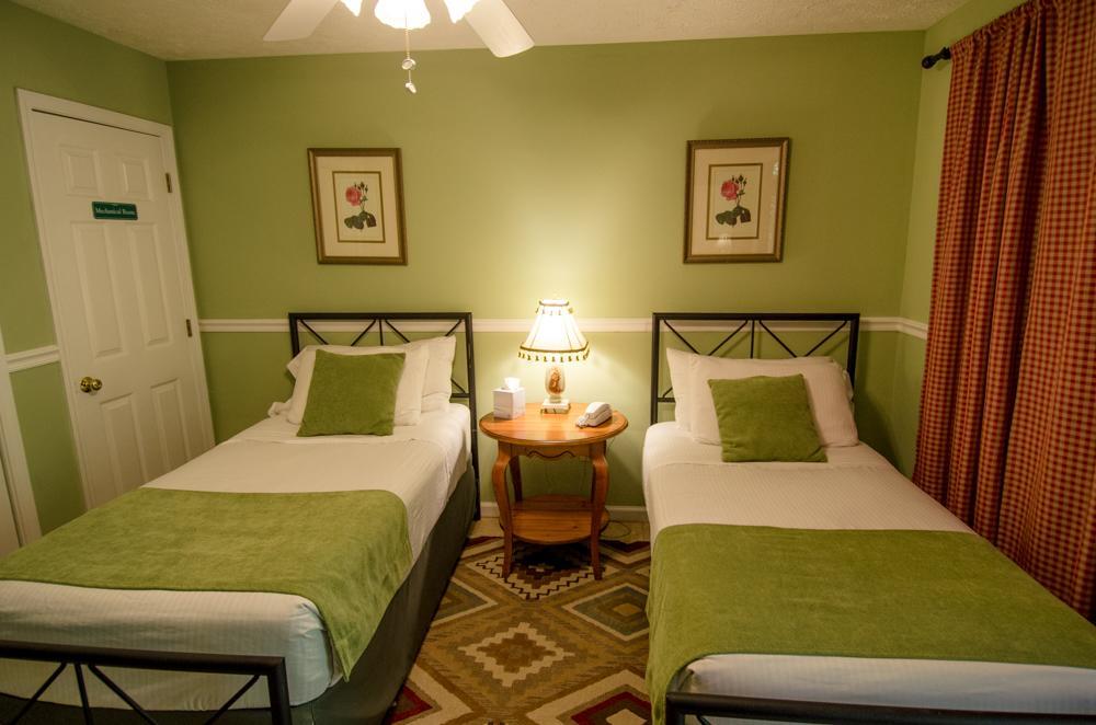 Asheville Cabins Of Willow Winds Экстерьер фото